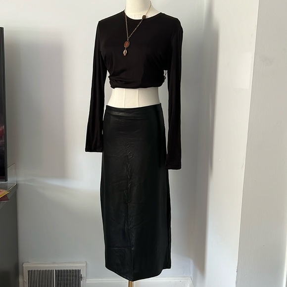 Commando Dresses & Skirts - Commando smoothing Faux leather black skirt with 7” back slit
